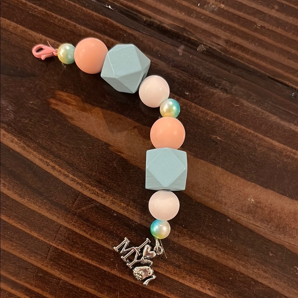 I love my dog Beaded Accessory, keychain, backpack or purse charm with Clip - Picture 2 of 3